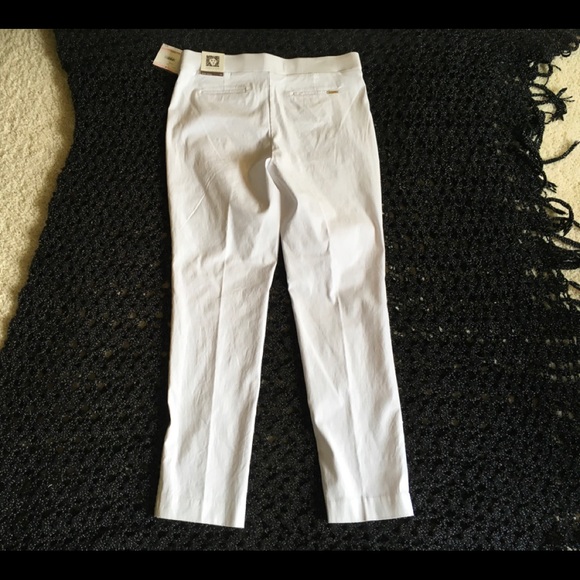 Anne Klein sz 10 white pants wide elastic waist.  New, never worn. - Picture 4 of 10